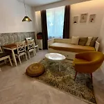 Apartman The L Place By Right Place *